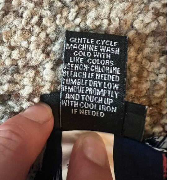 Torrid Sheer Sleeveless Tunic Top, Size 2 / 2X / XXL, Blue/White, Aztec, Flowy - Picture 4 of 6